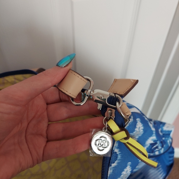 Stella & Dot travel bag - Picture 8 of 8